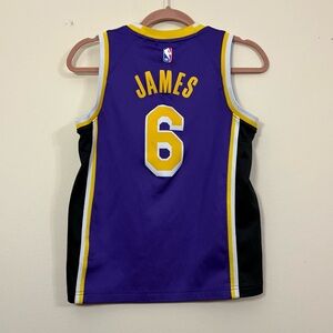 Nike Swingman Los Angeles Lakers LeBron James #6 Jersey kids Medium cl